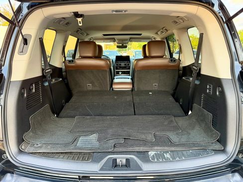 Used 2024 INFINITI QX80 Premium Select w/ Cargo Package AWD/4WD image 16