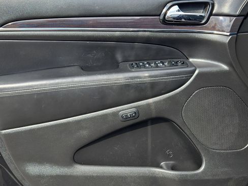 Used 2021 Jeep Grand Cherokee Overland image 10