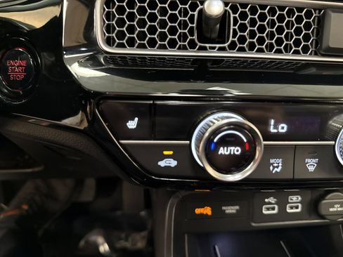 Used 2022 Honda Civic Touring image 37