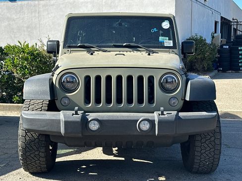 Used 2016 Jeep Wrangler Unlimited Sport w/ Quick Order Package 24S AWD/4WD image 3