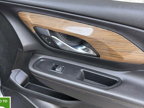 Used 2021 GMC Terrain SLE w/ Driver Convenience Package image 11