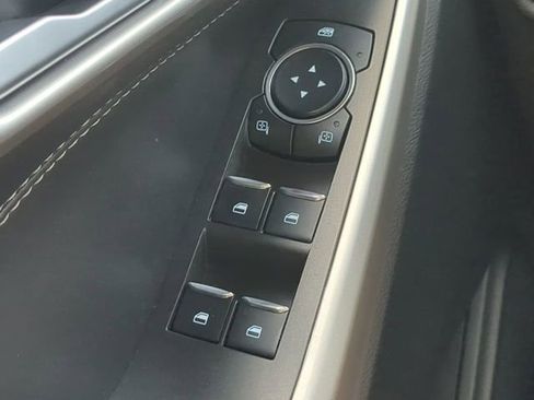 Used 2023 Ford Explorer XLT w/ Equipment Group 202A image 23