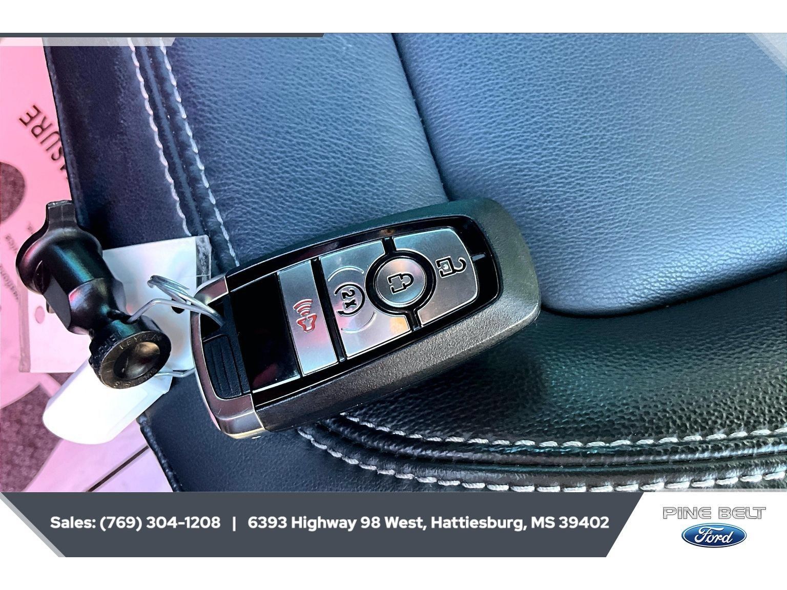 Used 2025 Ford Bronco Outer Banks AWD/4WD image 9