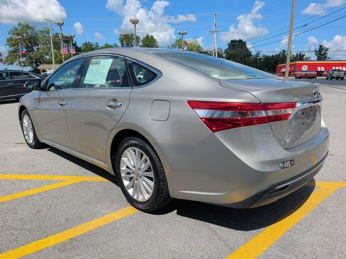 Used 2014 Toyota Avalon XLE Touring FWD image 5