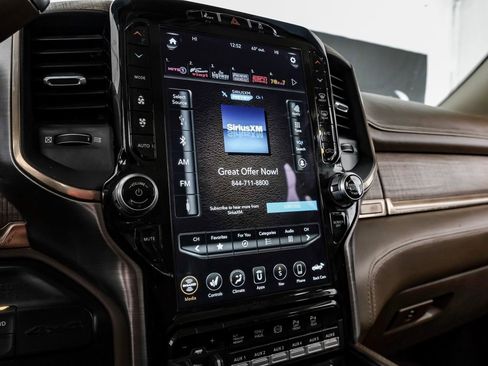 Used 2020 RAM 3500 Limited image 32