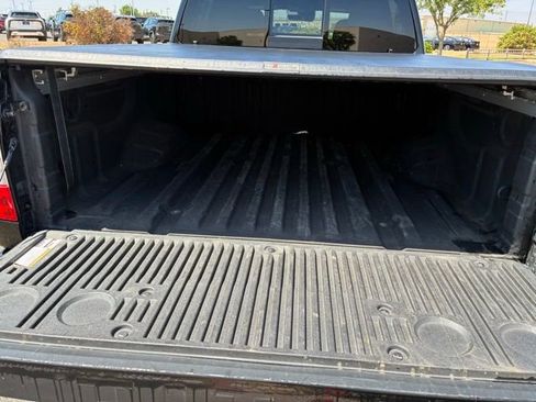 Certified 2024 Nissan Titan SV w/ SV Convenience Package RWD image 17
