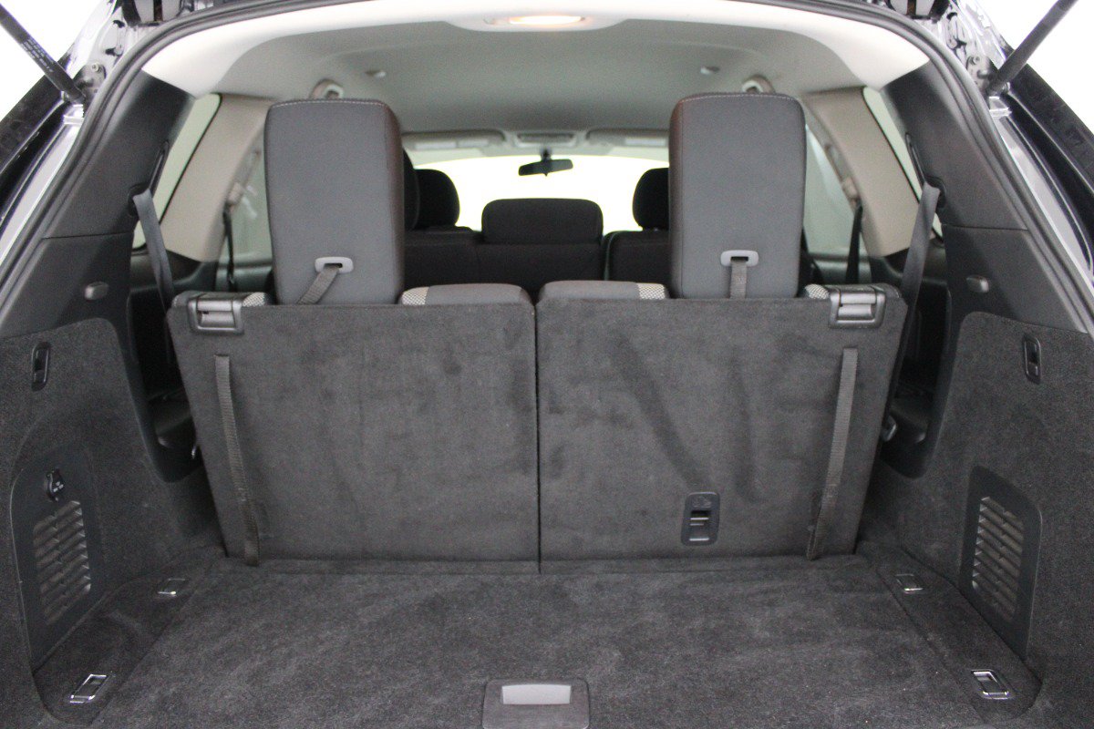 Used 2020 Nissan Pathfinder S FWD image 10