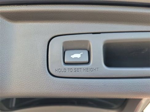 Certified 2023 Honda CR-V EX-L image 9