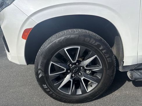 Used 2022 Chevrolet Tahoe Z71 w/ Luxury Package image 21