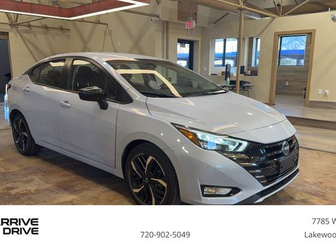 Used 2024 Nissan Versa SR image 1