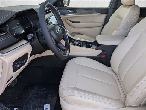 New 2026 Jeep Grand Cherokee L Limited image 4