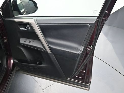 Used 2016 Toyota RAV4 XLE FWD image 12