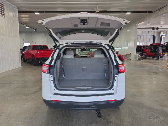Used 2015 Chevrolet Traverse LT FWD image 27