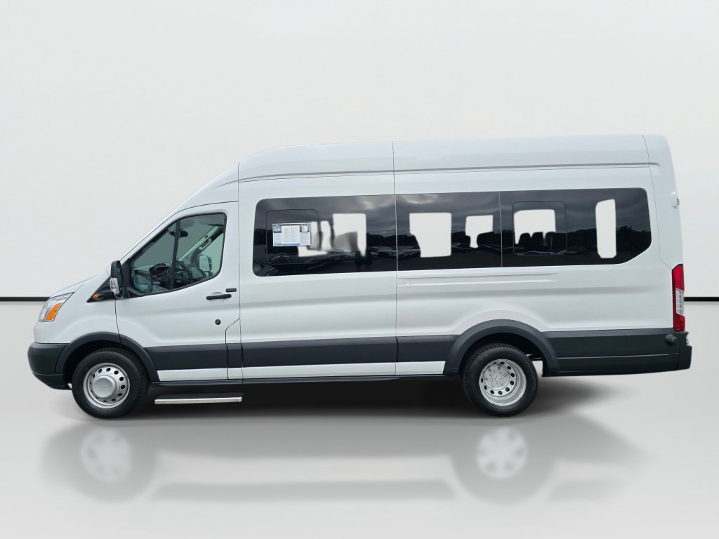 Used 2017 Ford Transit 350 XLT RWD image 2