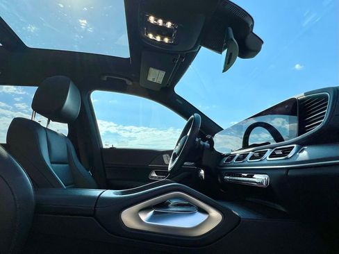 Certified 2023 Mercedes-Benz GLS 450 4MATIC image 19