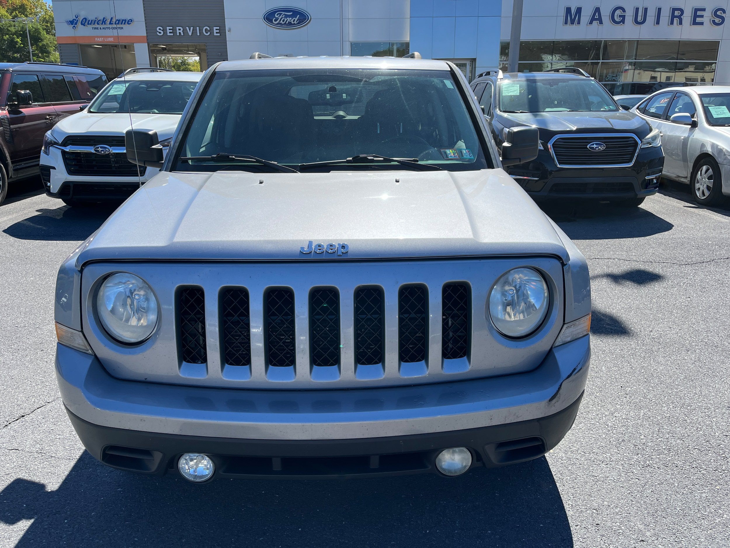 Used 2014 Jeep Patriot Latitude AWD/4WD image 3