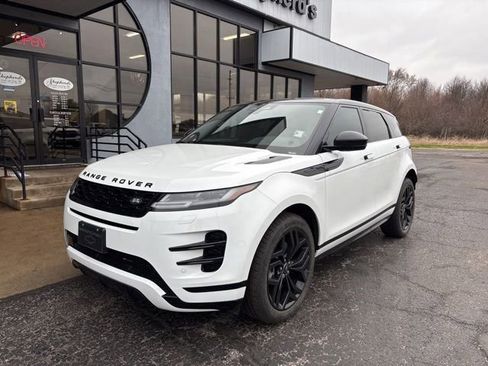 Used 2022 Land Rover Range Rover Evoque R-Dynamic SE image 2