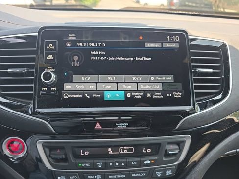 Used 2025 Honda Ridgeline Black Edition image 16