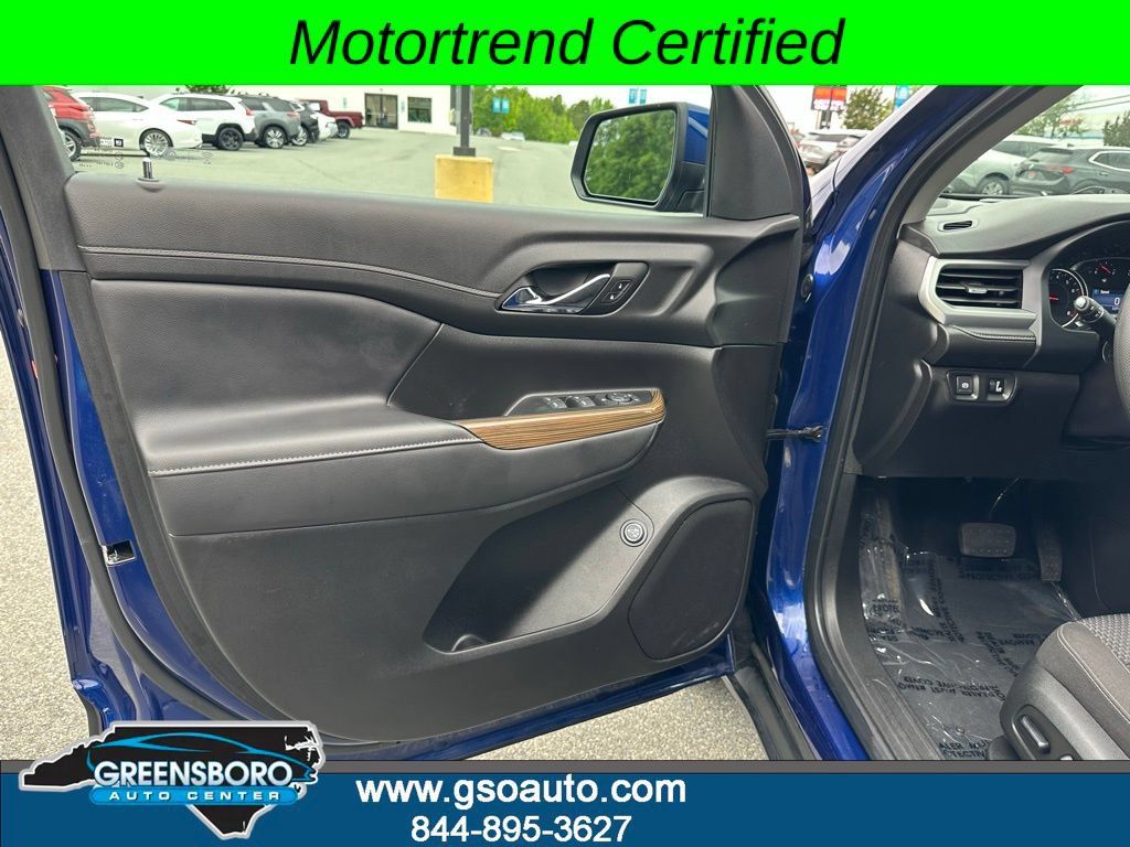 Used 2023 GMC Acadia SLE w/ Driver Convenience Package AWD/4WD image 15
