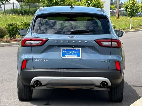 Used 2024 Ford Escape Active AWD/4WD image 4