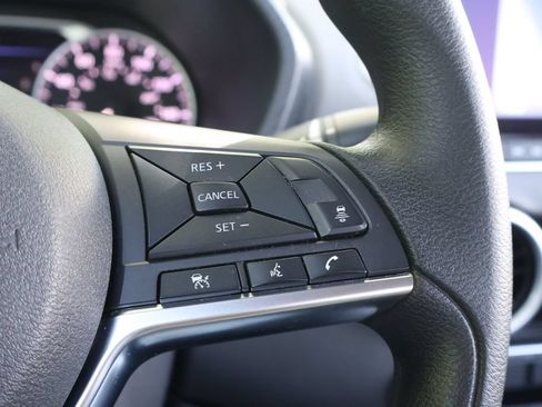 Used 2024 Nissan Sentra SV FWD image 27
