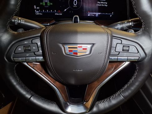 Certified 2024 Cadillac Escalade ESV Premium Luxury Platinum AWD/4WD image 8