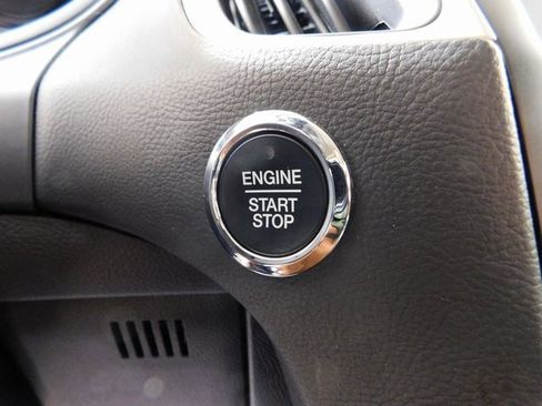 Used 2024 Ford Edge SEL image 23