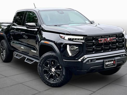 Used 2024 GMC Canyon Elevation w/ Elevation Premium Package AWD/4WD image 3