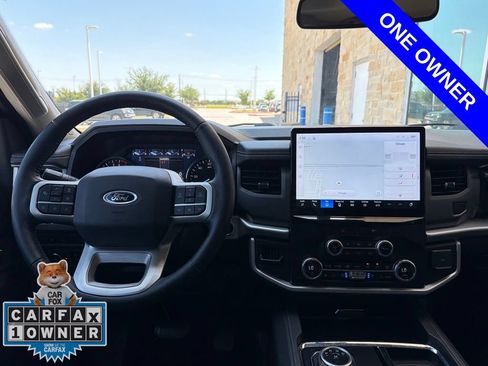 Used 2023 Ford Expedition XLT RWD image 7