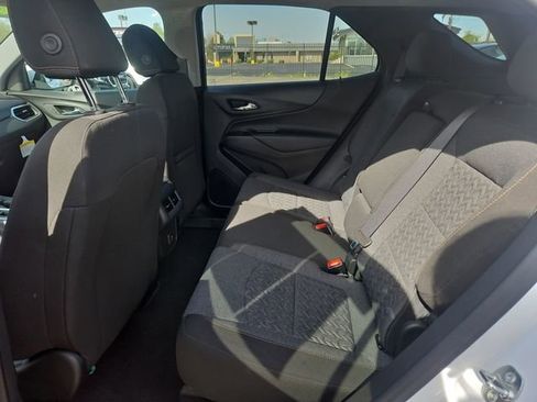 Used 2024 Chevrolet Equinox LT AWD/4WD image 24