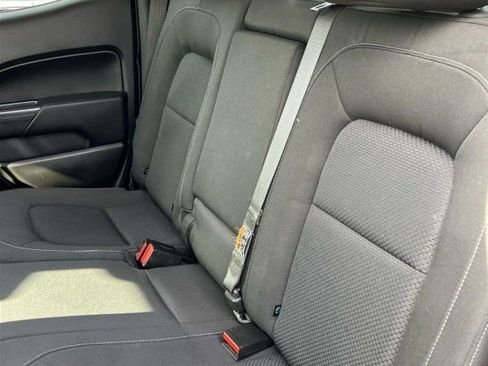 Used 2021 Chevrolet Colorado LT w/ LT Convenience Package image 18