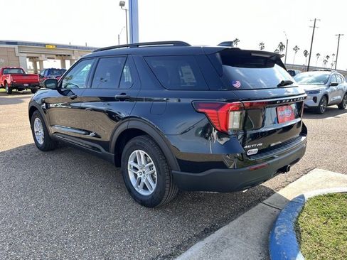 New 2026 Ford Explorer Active image 5