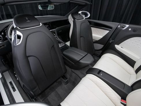 Used 2020 Bentley Continental GT V8 First Edition image 38