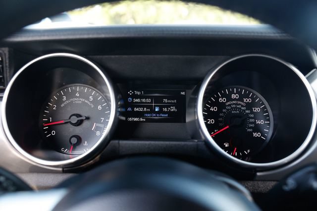 Used 2018 Ford Mustang GT Premium RWD image 31