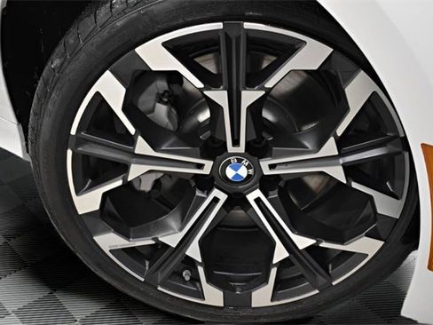 New 2026 BMW 330i xDrive Sedan w/ Convenience Package image 31