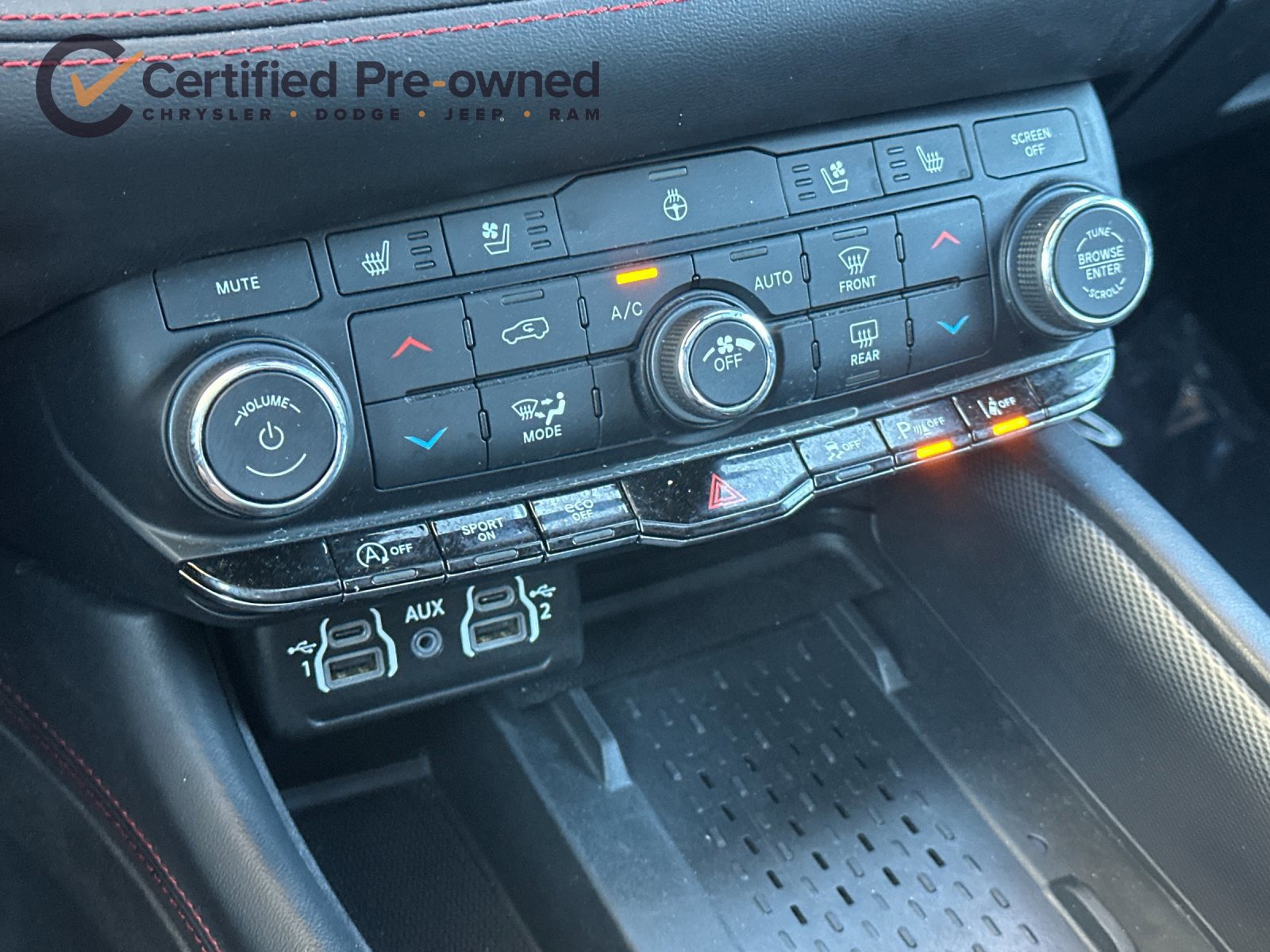 Used 2025 Dodge Durango GT AWD/4WD image 23