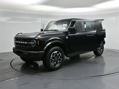 New 2026 Ford Bronco Outer Banks image 29