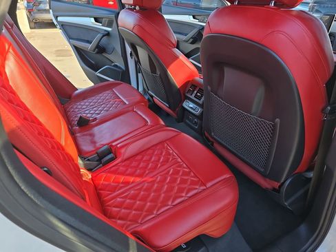 Used 2021 Audi SQ5 Prestige w/ Prestige Package image 14