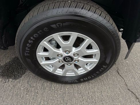 Used 2025 Toyota Tacoma SR image 8