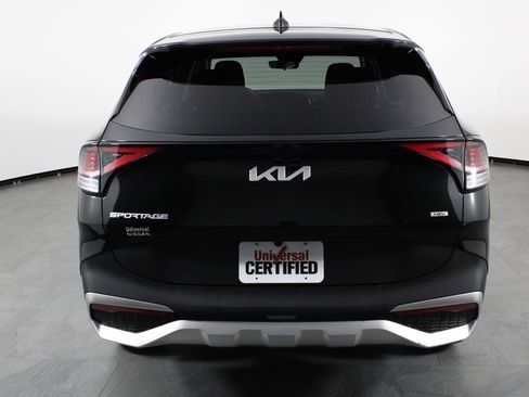 Used 2023 Kia Sportage LX image 9