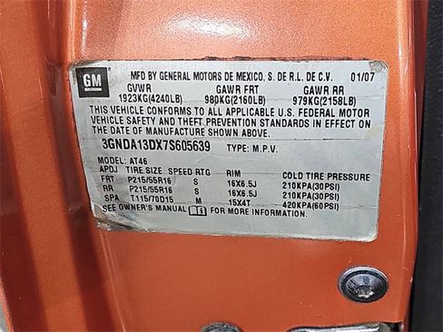 Used 2007 Chevrolet HHR LS image 29