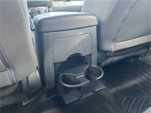 Used 2015 Nissan Frontier PRO-4X image 17