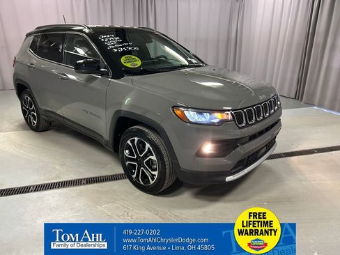 Used 2024 Jeep Compass Limited image 1