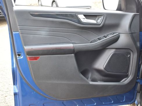 Used 2023 Ford Escape ST-Line w/ Tech Pack #1 image 9