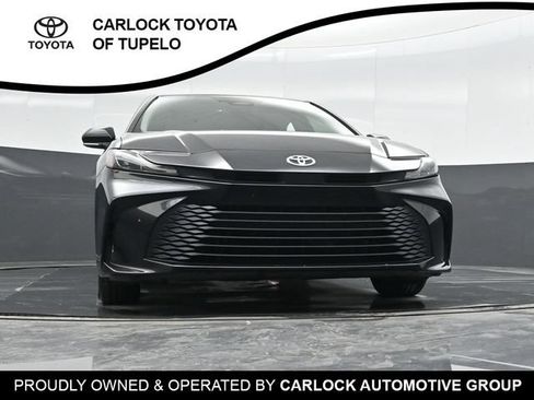 Used 2025 Toyota Camry LE w/ Convenience Package FWD image 33