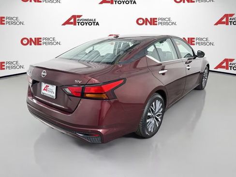 Used 2024 Nissan Altima 2.5 SV FWD image 7