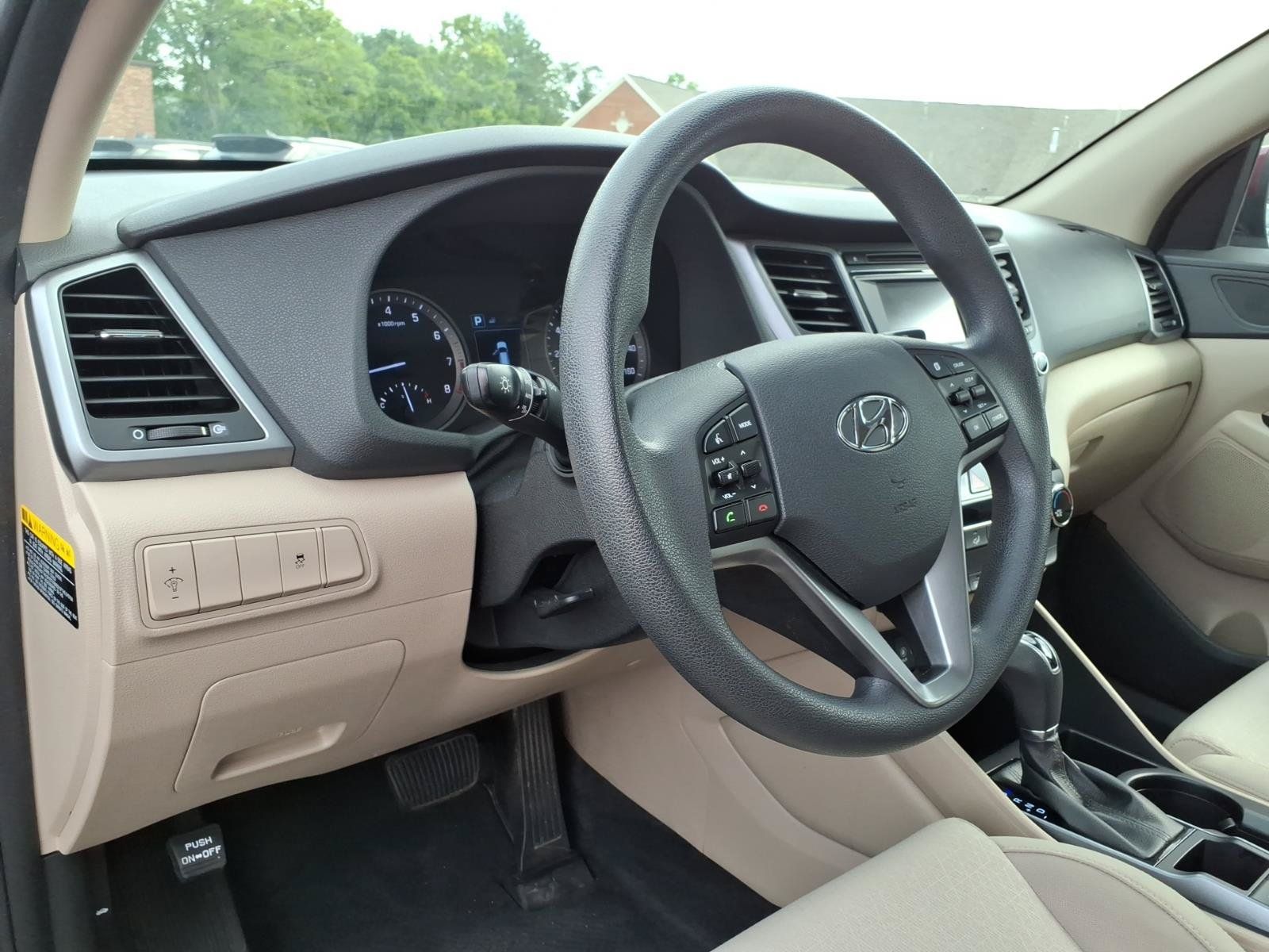 Used 2017 Hyundai Tucson SE w/ SE Popular Package 02 FWD image 14