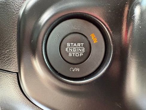 Used 2023 Jeep Wrangler Unlimited Sport AWD/4WD image 22