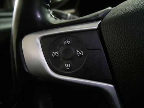 Used 2018 GMC Acadia SLT image 21