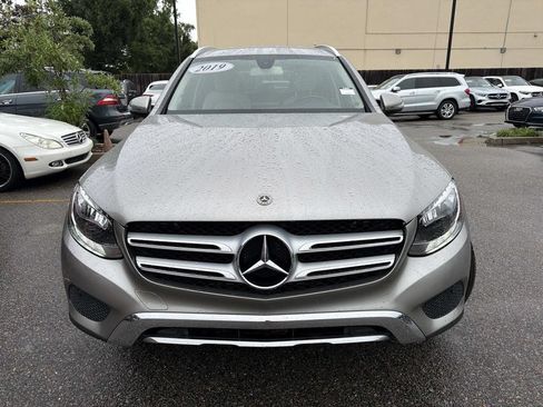 Used 2019 Mercedes-Benz GLC 300 image 2